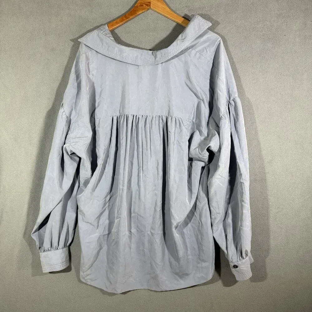 Free People Light Gray V-Neck Puff Sleeve Top